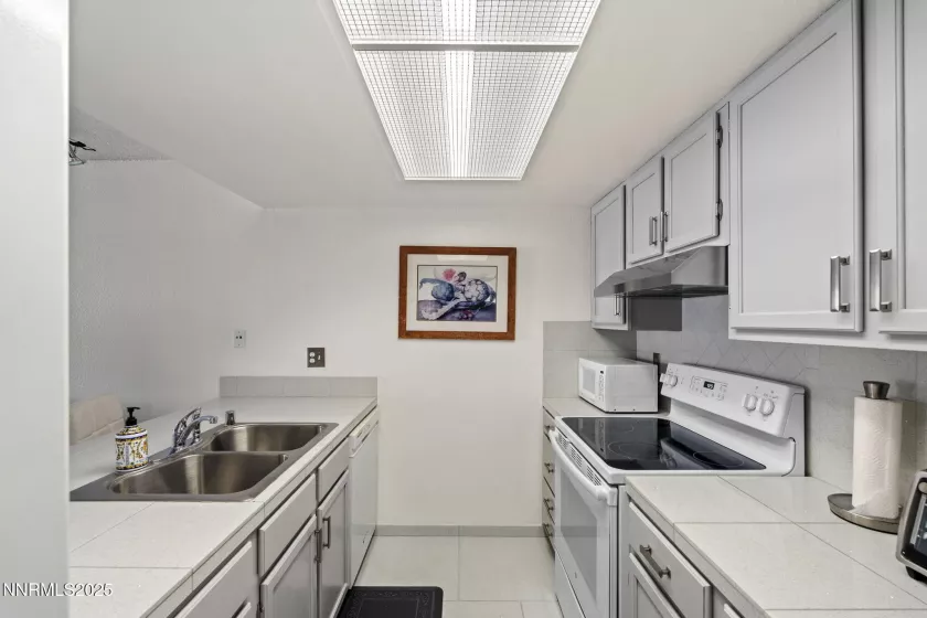 8820 Dixon, Reno, Nevada 89511, 3 Bedrooms Bedrooms, ,2 BathroomsBathrooms,Residential,Residential,Dixon,250055778