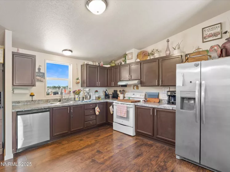 2590 5th, Silver Springs, Nevada 89429, 3 Bedrooms Bedrooms, ,2 BathroomsBathrooms,Residential,Residential,5th,250055780