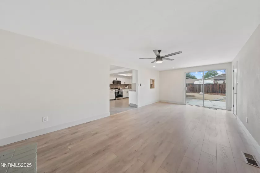 2865 Patrice, Sparks, Nevada 89431, 4 Bedrooms Bedrooms, ,2 BathroomsBathrooms,Residential,Residential,Patrice,250055777