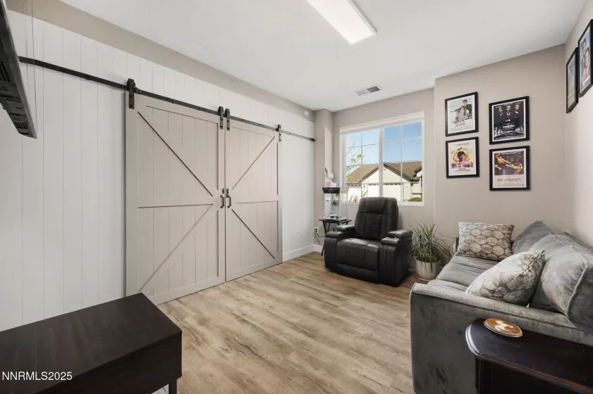 Guest bedroom 1