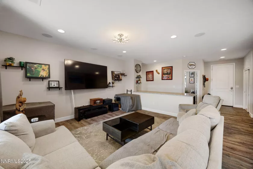 2174 Cecile, Reno, Nevada 89521, 4 Bedrooms Bedrooms, ,2 BathroomsBathrooms,Residential,Residential,Cecile,250055788