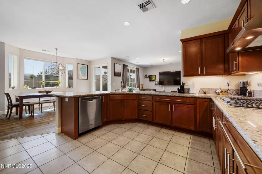 2174 Cecile, Reno, Nevada 89521, 4 Bedrooms Bedrooms, ,2 BathroomsBathrooms,Residential,Residential,Cecile,250055788