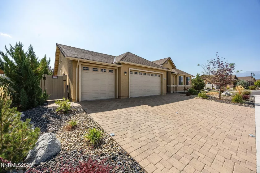 2174 Cecile, Reno, Nevada 89521, 4 Bedrooms Bedrooms, ,2 BathroomsBathrooms,Residential,Residential,Cecile,250055788