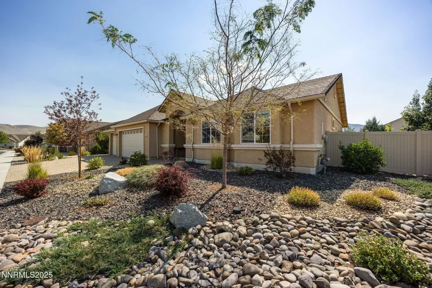2174 Cecile, Reno, Nevada 89521, 4 Bedrooms Bedrooms, ,2 BathroomsBathrooms,Residential,Residential,Cecile,250055788