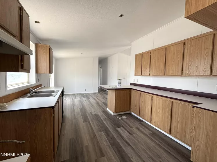 102 Bastian, Battle Mountain, Nevada 89820, 3 Bedrooms Bedrooms, ,2 BathroomsBathrooms,Residential,Residential,Bastian,250053224