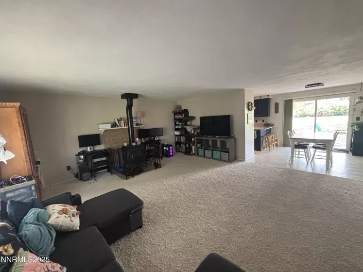 1459 Langley, Gardnerville, Nevada 89460, 4 Bedrooms Bedrooms, ,2 BathroomsBathrooms,Residential,Residential,Langley,250055790