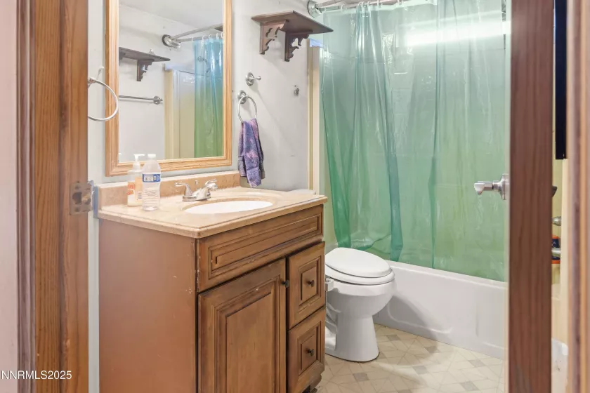 3939 Hillsboro, Fallon, Nevada 89406, 4 Bedrooms Bedrooms, ,2 BathroomsBathrooms,Residential,Residential,Hillsboro,250055791