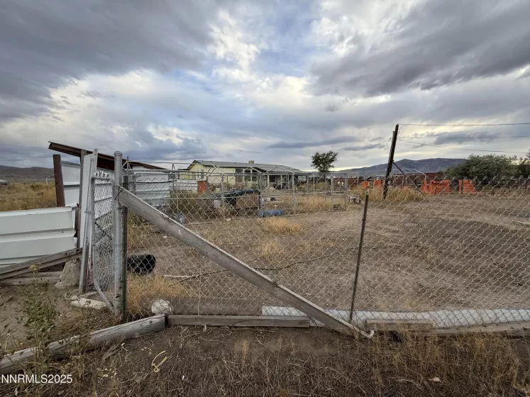 140 Shane, Reno, Nevada 89506, 3 Bedrooms Bedrooms, ,2 BathroomsBathrooms,Residential,Residential,Shane,250055792