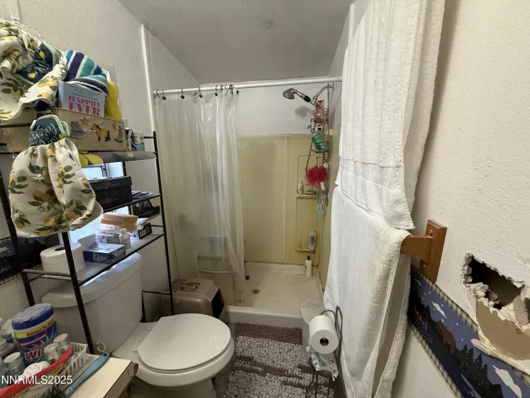 140 Shane, Reno, Nevada 89506, 3 Bedrooms Bedrooms, ,2 BathroomsBathrooms,Residential,Residential,Shane,250055792