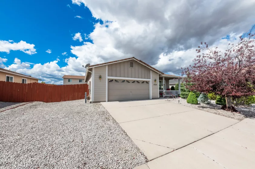 17640 Lake Powell, Reno, Nevada 89508, 3 Bedrooms Bedrooms, ,2 BathroomsBathrooms,Residential,Residential,Lake Powell,250055793