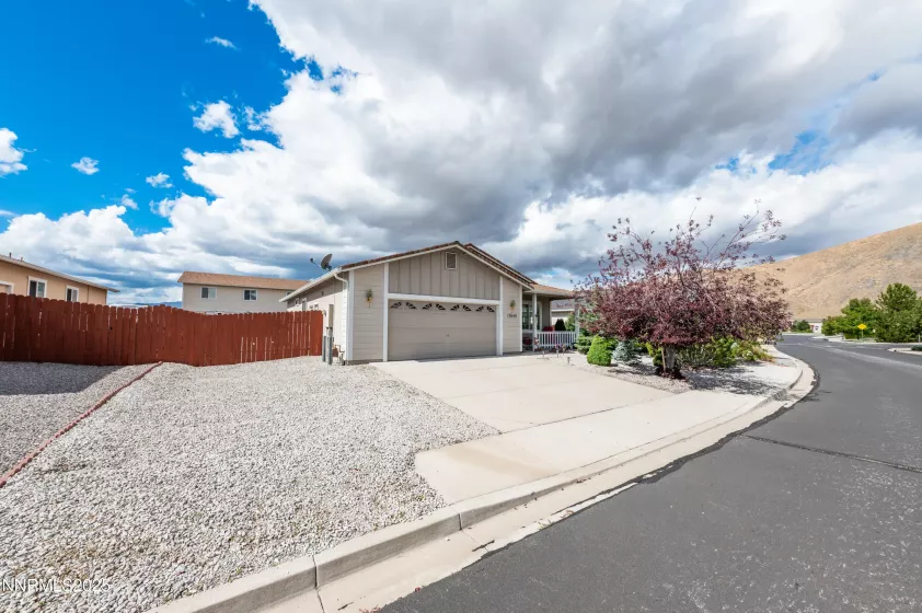 17640 Lake Powell, Reno, Nevada 89508, 3 Bedrooms Bedrooms, ,2 BathroomsBathrooms,Residential,Residential,Lake Powell,250055793