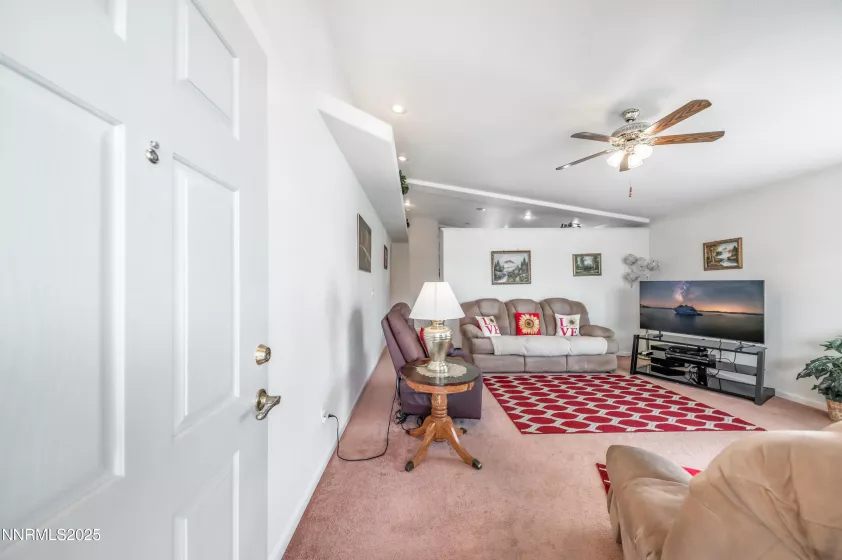 17640 Lake Powell, Reno, Nevada 89508, 3 Bedrooms Bedrooms, ,2 BathroomsBathrooms,Residential,Residential,Lake Powell,250055793