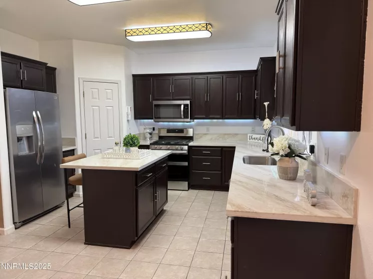 2594 San Remo, Sparks, Nevada 89434, 4 Bedrooms Bedrooms, ,3 BathroomsBathrooms,Residential,Residential,San Remo,250055796