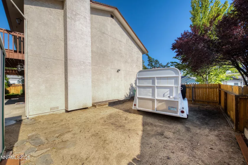 RV Storage with Double Gate