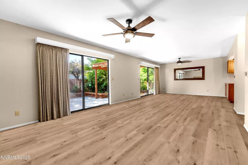 Living Area/Dining Area