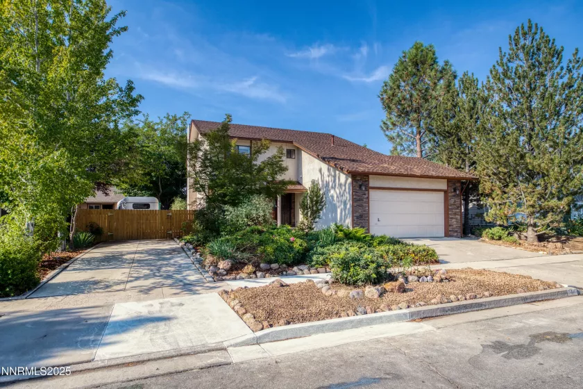 560 Putnam, Reno, Nevada 89503, 4 Bedrooms Bedrooms, ,3 BathroomsBathrooms,Residential,Residential,Putnam,250055798
