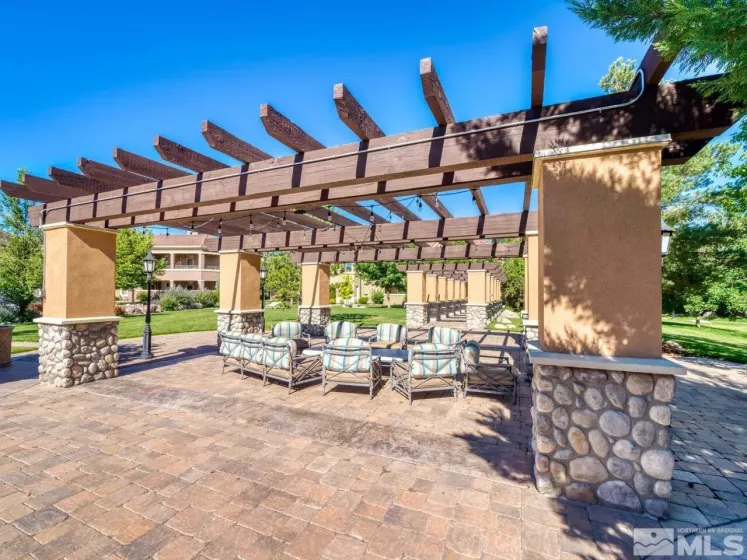 9900 Wilbur May, Reno, Nevada 89521, 2 Bedrooms Bedrooms, ,2 BathroomsBathrooms,Residential,Residential,Wilbur May,250050664