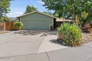 3040 Chavez, Reno, Nevada 89502, 3 Bedrooms Bedrooms, ,2 BathroomsBathrooms,Residential,Residential,Chavez,250055800