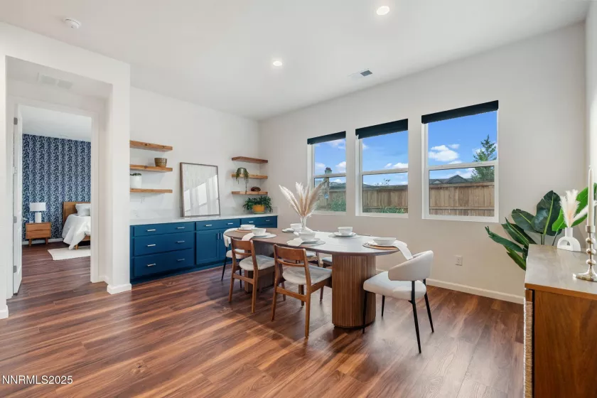 7415 Hoback, Sparks, Nevada 89436, 2 Bedrooms Bedrooms, ,3 BathroomsBathrooms,Residential,Residential,Hoback,250050961