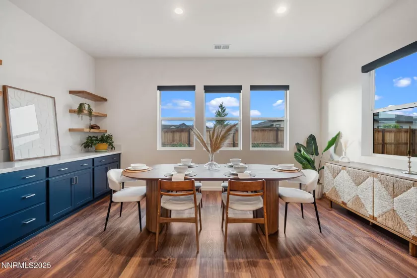 7415 Hoback, Sparks, Nevada 89436, 2 Bedrooms Bedrooms, ,3 BathroomsBathrooms,Residential,Residential,Hoback,250050961