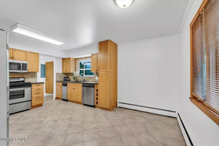820 Rosewood, Reno, Nevada 89509, 4 Bedrooms Bedrooms, ,3 BathroomsBathrooms,Residential,Residential,Rosewood,250055802
