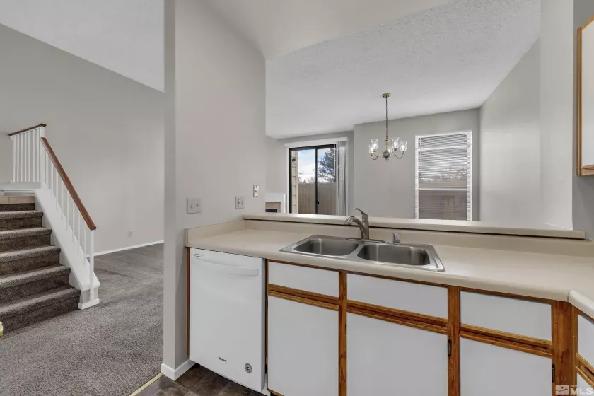 4071 Snowshoe, Reno, Nevada 89502, 2 Bedrooms Bedrooms, ,3 BathroomsBathrooms,Residential,Residential,Snowshoe,250004243
