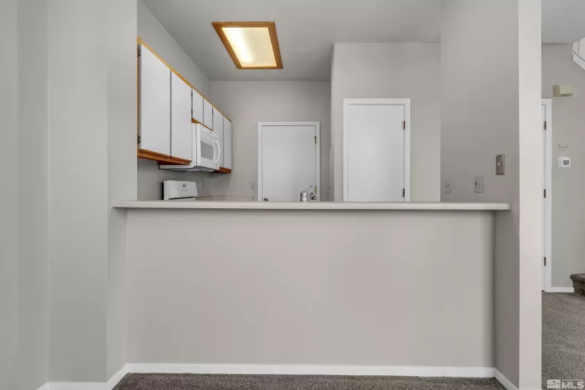 4071 Snowshoe, Reno, Nevada 89502, 2 Bedrooms Bedrooms, ,3 BathroomsBathrooms,Residential,Residential,Snowshoe,250004243