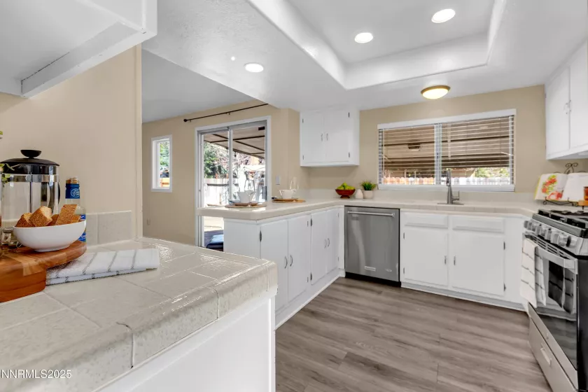 4405 Primavera, Reno, Nevada 89502, 4 Bedrooms Bedrooms, ,2 BathroomsBathrooms,Residential,Residential,Primavera,250055804