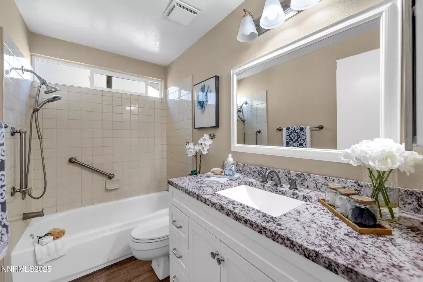 4405 Primavera, Reno, Nevada 89502, 4 Bedrooms Bedrooms, ,2 BathroomsBathrooms,Residential,Residential,Primavera,250055804