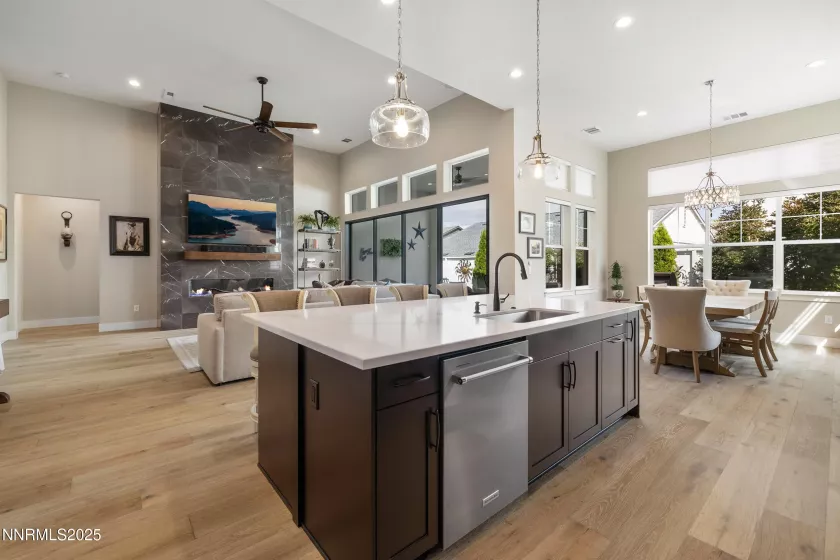 6114 Triple Crown, Reno, Nevada 89511, 3 Bedrooms Bedrooms, ,4 BathroomsBathrooms,Residential,Residential,Triple Crown,250055806