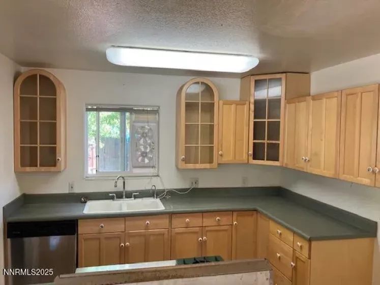 730 James, Reno, Nevada 89503, 3 Bedrooms Bedrooms, ,2 BathroomsBathrooms,Residential,Residential,James,250055807