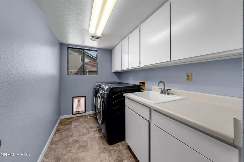 4805 Pinesprings, Reno, Nevada 89509, 4 Bedrooms Bedrooms, ,3 BathroomsBathrooms,Residential,Residential,Pinesprings,250055809