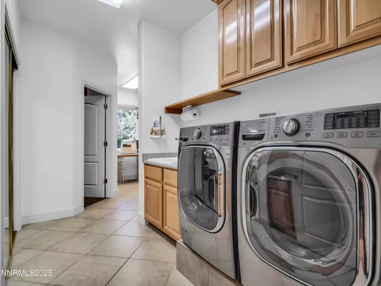 2951 Santa Inez, Minden, Nevada 89423, 3 Bedrooms Bedrooms, ,3 BathroomsBathrooms,Residential,Residential,Santa Inez,250055813