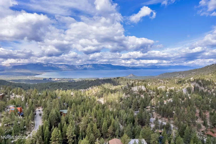 782 Bigler, Stateline, Nevada 89449, 2 Bedrooms Bedrooms, ,2 BathroomsBathrooms,Residential,Residential,Bigler,250055815