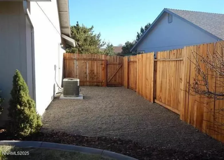 982 Starleaf, Carson City, Nevada 89705, 3 Bedrooms Bedrooms, ,2 BathroomsBathrooms,Residential,Residential,Starleaf,250055819