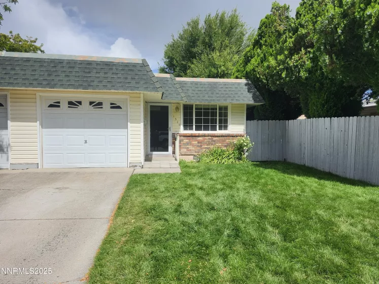 1520 Gault, Sparks, Nevada 89431, 3 Bedrooms Bedrooms, ,2 BathroomsBathrooms,Residential,Residential,Gault,250055818