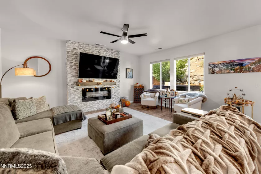 1899 Star Bright, Reno, Nevada 89523, 4 Bedrooms Bedrooms, ,3 BathroomsBathrooms,Residential,Residential,Star Bright,250055820