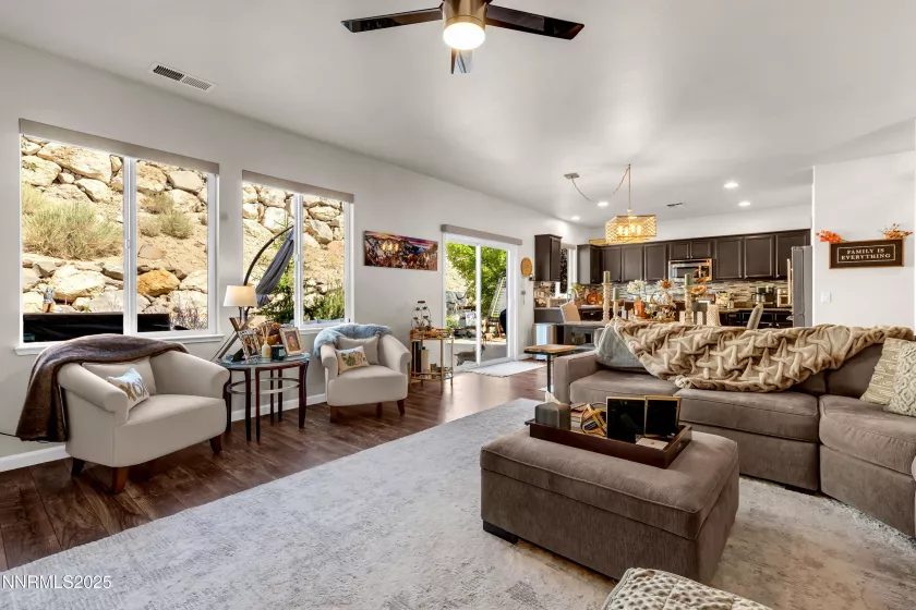 1899 Star Bright, Reno, Nevada 89523, 4 Bedrooms Bedrooms, ,3 BathroomsBathrooms,Residential,Residential,Star Bright,250055820
