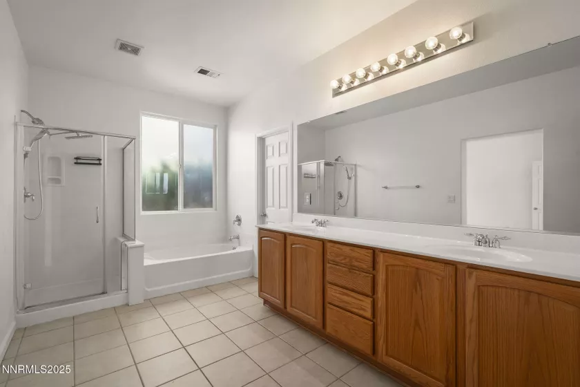 865 University Park, Reno, Nevada 89512, 3 Bedrooms Bedrooms, ,2 BathroomsBathrooms,Residential,Residential,University Park,250055822