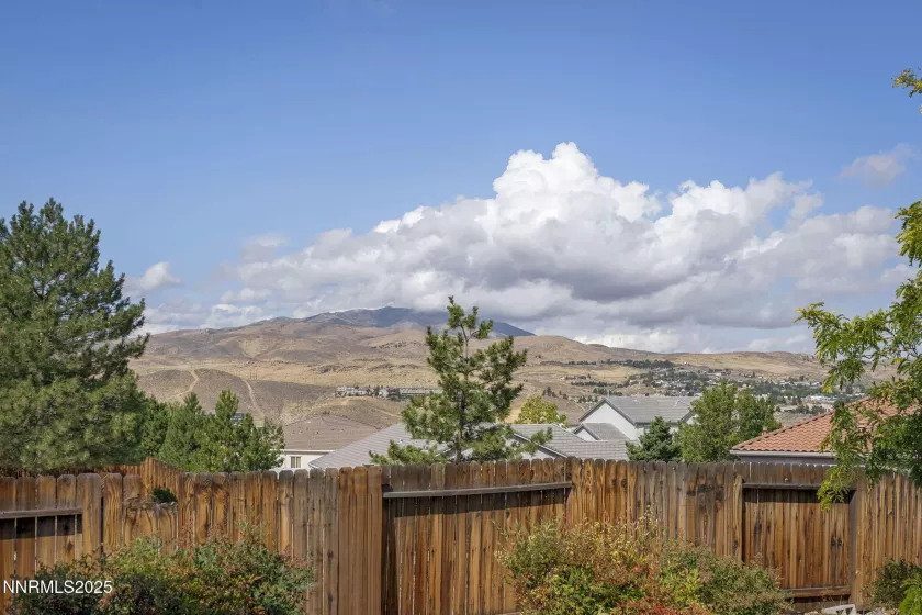 865 University Park, Reno, Nevada 89512, 3 Bedrooms Bedrooms, ,2 BathroomsBathrooms,Residential,Residential,University Park,250055822