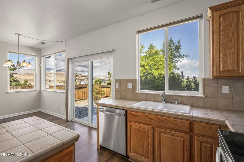 865 University Park, Reno, Nevada 89512, 3 Bedrooms Bedrooms, ,2 BathroomsBathrooms,Residential,Residential,University Park,250055822