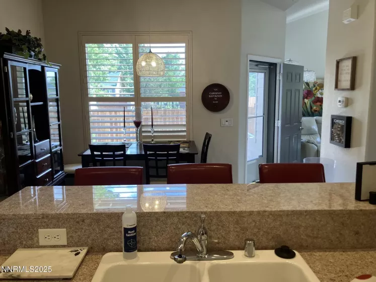 5651 Hunting Creek, Sparks, Nevada 89436, 2 Bedrooms Bedrooms, ,2 BathroomsBathrooms,Residential,Residential,Hunting Creek,250055824