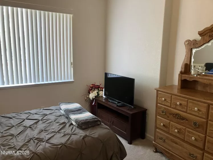 5651 Hunting Creek, Sparks, Nevada 89436, 2 Bedrooms Bedrooms, ,2 BathroomsBathrooms,Residential,Residential,Hunting Creek,250055824