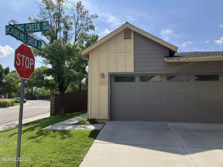 5651 Hunting Creek, Sparks, Nevada 89436, 2 Bedrooms Bedrooms, ,2 BathroomsBathrooms,Residential,Residential,Hunting Creek,250055824