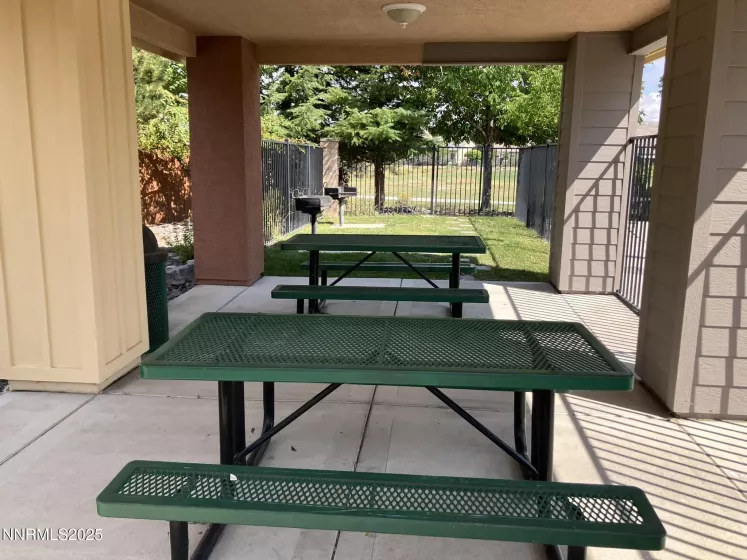 5651 Hunting Creek, Sparks, Nevada 89436, 2 Bedrooms Bedrooms, ,2 BathroomsBathrooms,Residential,Residential,Hunting Creek,250055824