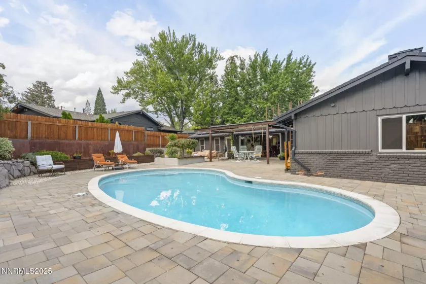 1400 Belford, Reno, Nevada 89509, 3 Bedrooms Bedrooms, ,3 BathroomsBathrooms,Residential,Residential,Belford,250055825