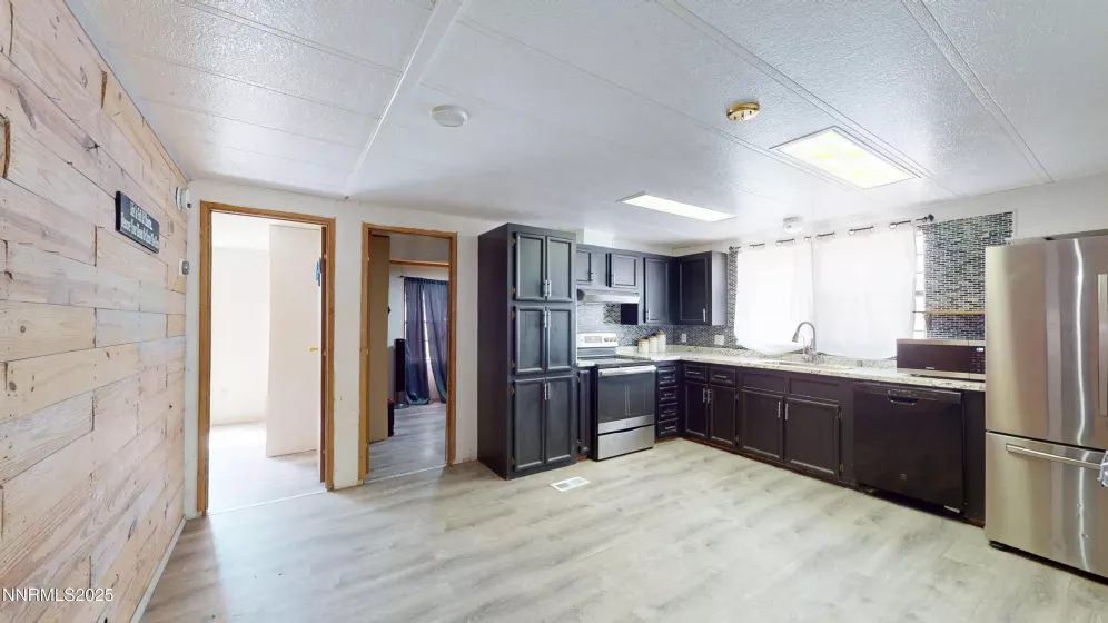 5355 Royal Dr, Winnemucca, Nevada 89445, 3 Bedrooms Bedrooms, ,2 BathroomsBathrooms,Residential,Residential,Royal Dr,250055831