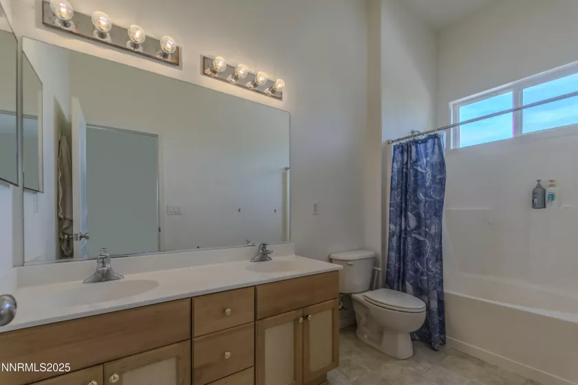 288 Fallen Leaf, Fernley, Nevada 89408, 3 Bedrooms Bedrooms, ,2 BathroomsBathrooms,Residential,Residential,Fallen Leaf,250055830
