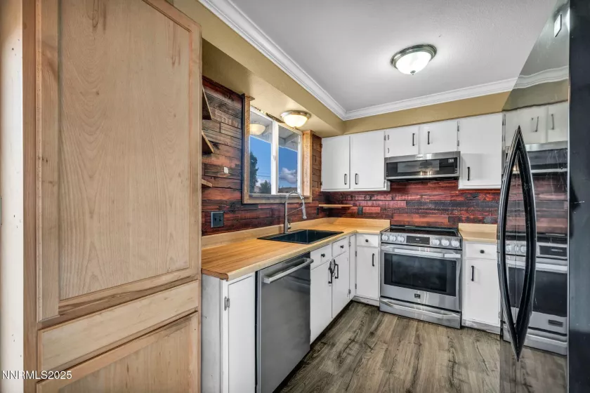 17475 Egret, Reno, Nevada 89508, 3 Bedrooms Bedrooms, ,2 BathroomsBathrooms,Residential,Residential,Egret,250055833