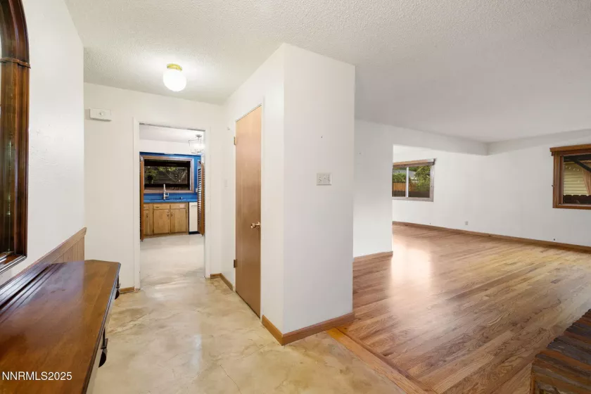 1580 Mt Rose, Reno, Nevada 89509, 3 Bedrooms Bedrooms, ,2 BathroomsBathrooms,Residential,Residential,Mt Rose,250055834
